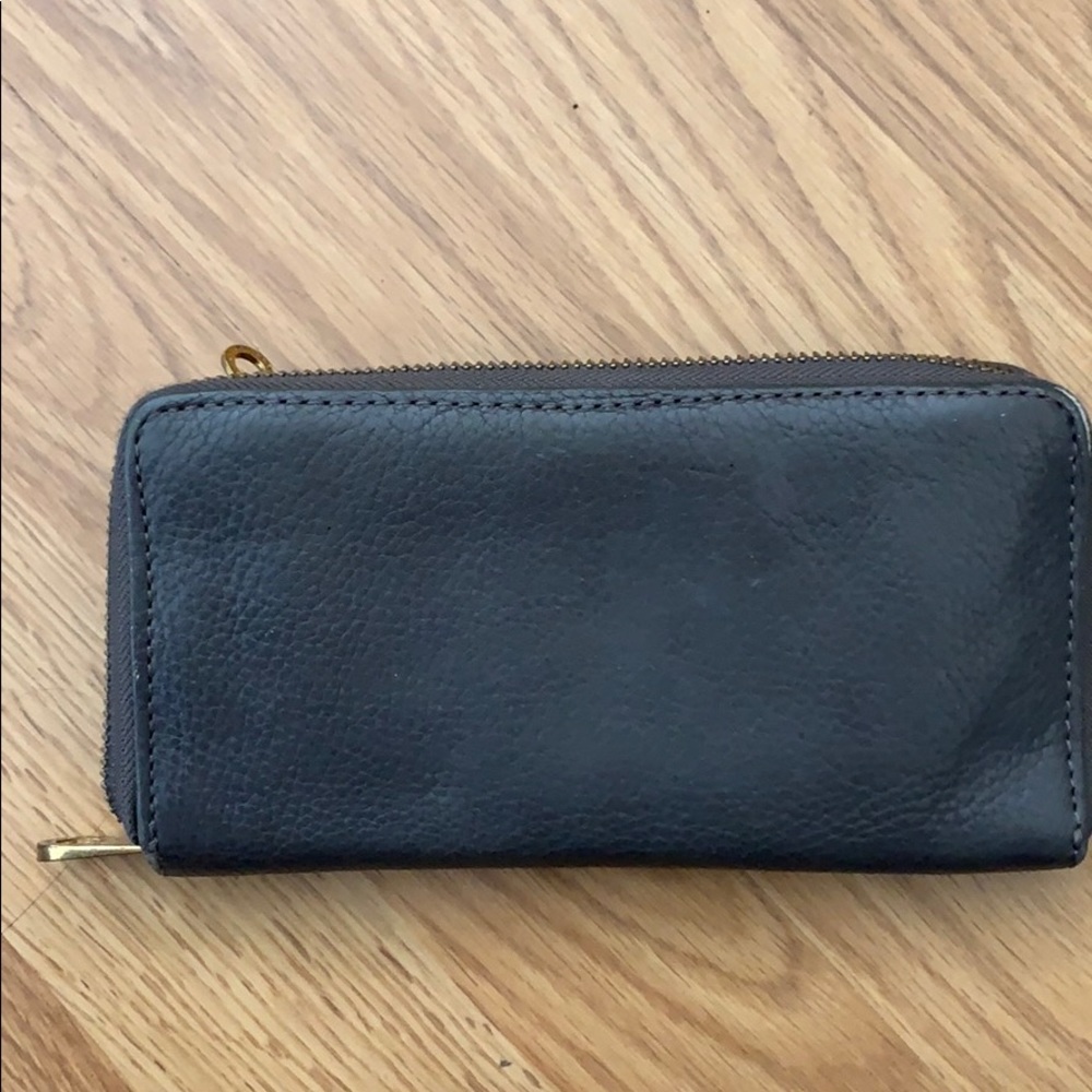 MARC JACOBS leather zip around wallet - Picture 5 of 5
